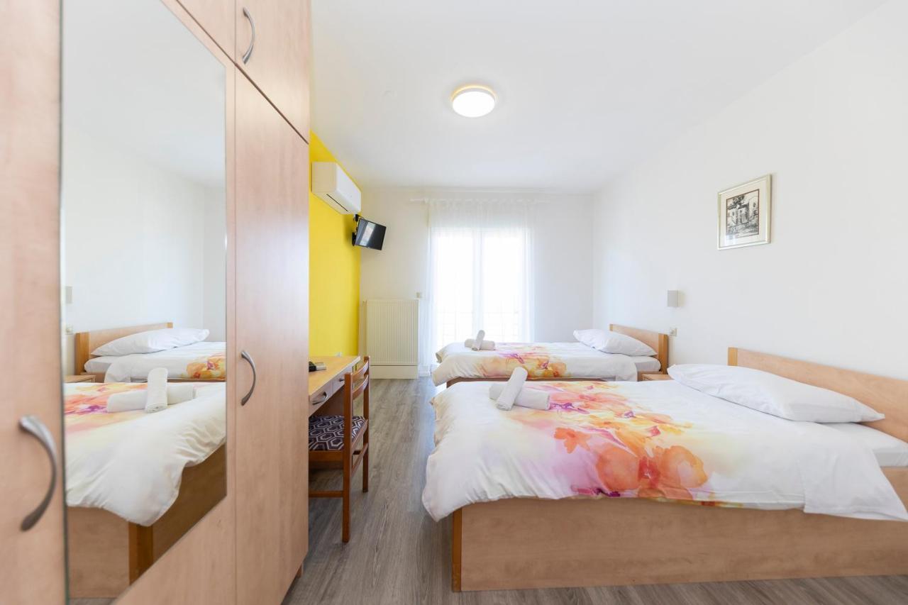 Guesthouse Villa Irena Задар Екстериор снимка