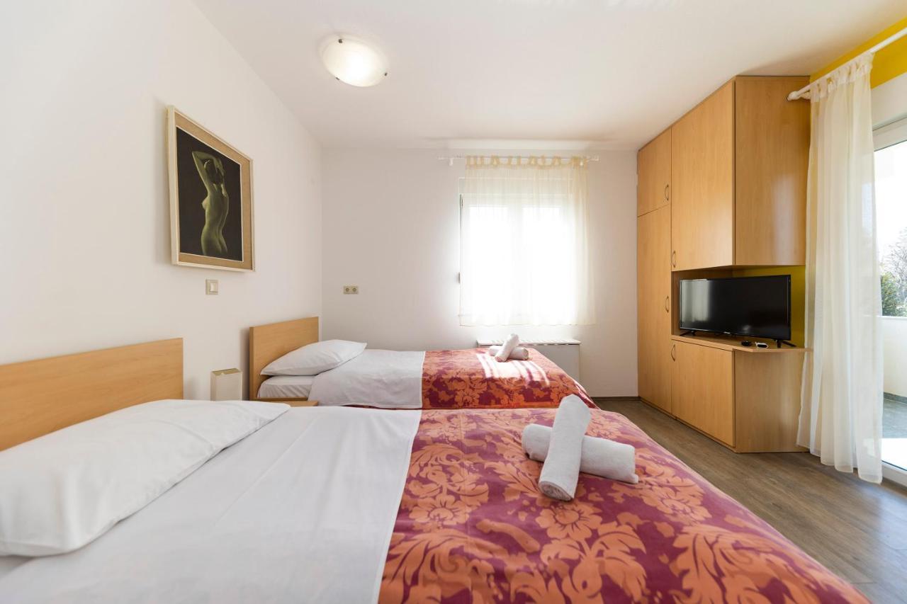 Guesthouse Villa Irena Задар Екстериор снимка