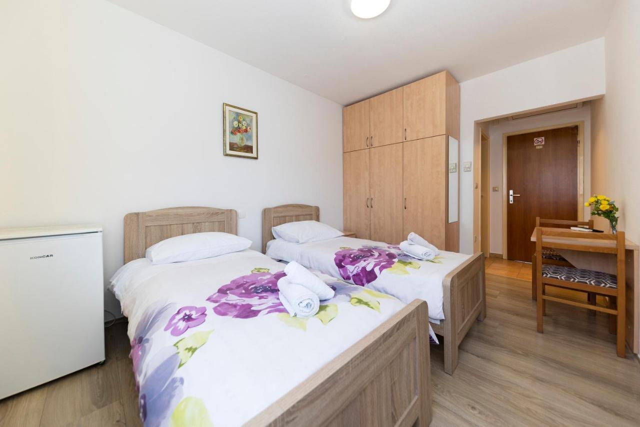 Guesthouse Villa Irena Задар Екстериор снимка