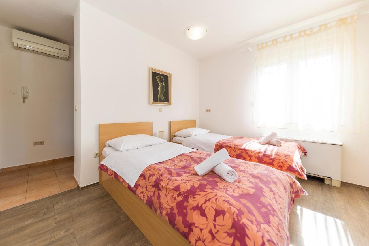 Guesthouse Villa Irena Задар Екстериор снимка